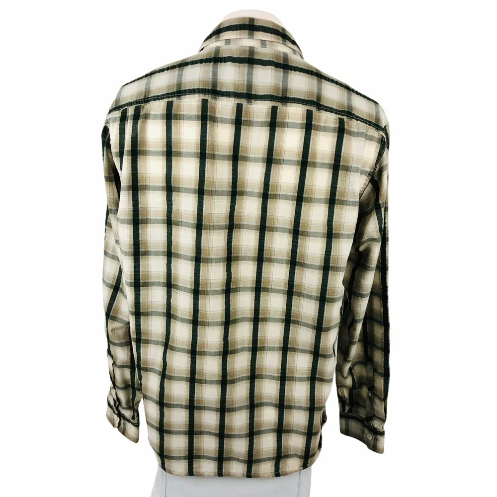 Mountain Hardwear Mens Medium Shirt Gilmore Wicking Seersucker Plaids EUC